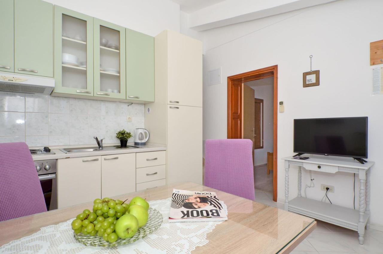 Apartments Pitesa Trogir Exterior foto