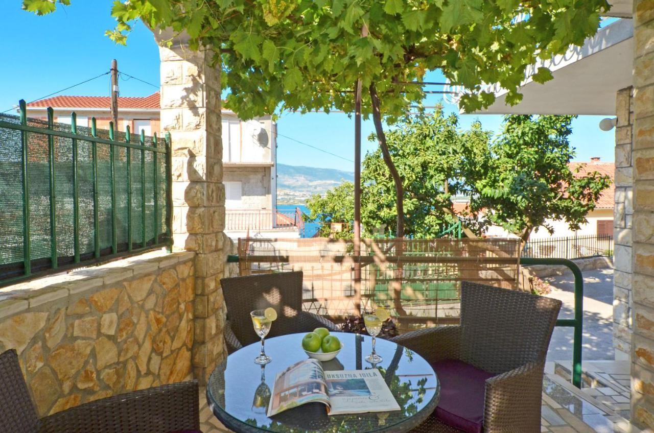 Apartments Pitesa Trogir Exterior foto